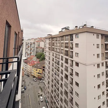 Bright Modern 2br In Kathane Apartment
