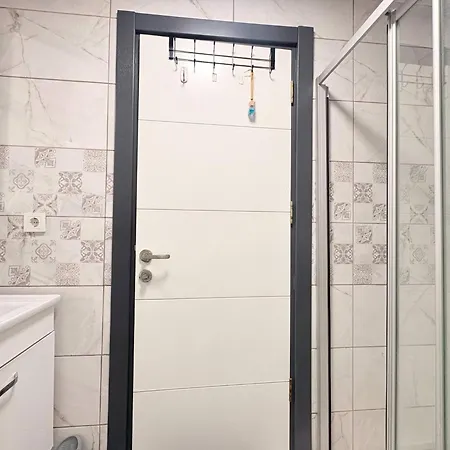 Apartment Bright Modern 2br In Kathane Istanbul